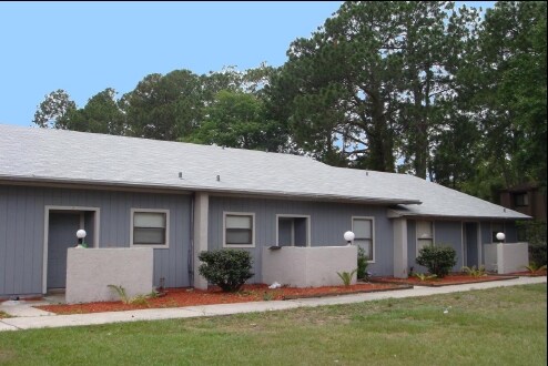 5134 Ricker Rd in Jacksonville, FL - Foto de edificio - Building Photo