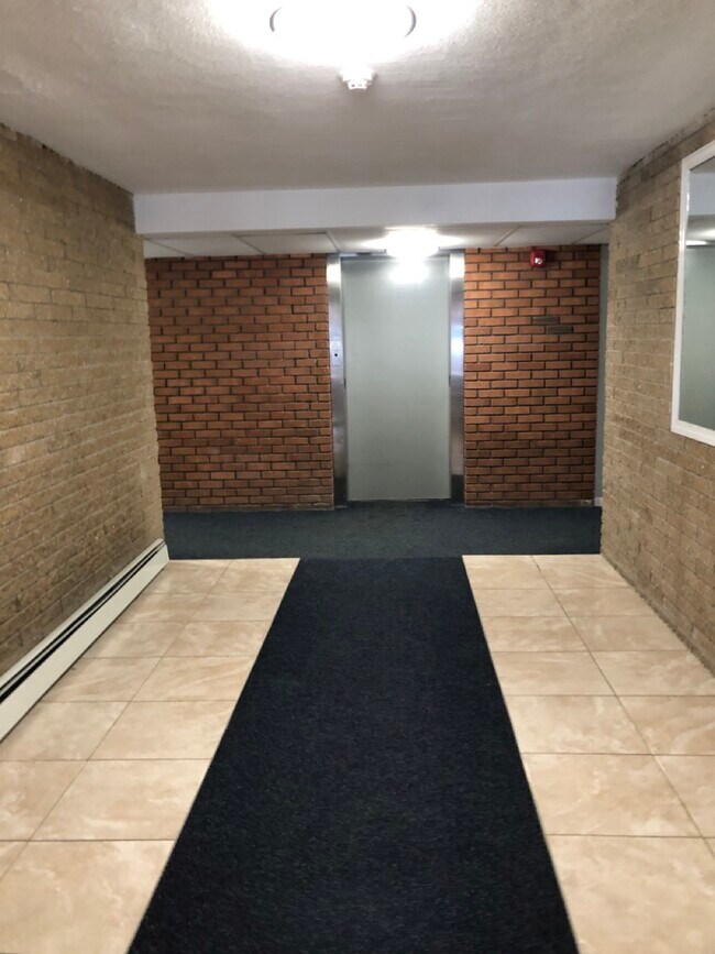 15 Walbridge St, Unit 27 in Boston, MA - Building Photo - Building Photo