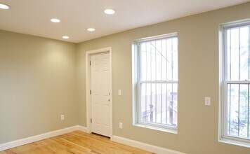 4 Kearsarge Ave in Boston, MA - Foto de edificio - Building Photo