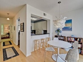 435 N 2nd St, Unit 326 in San Jose, CA - Building Photo - Building Photo