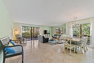 413 Brackenwood Ln S in Palm Beach Gardens, FL - Building Photo - Building Photo