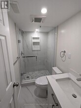 903 10th St in Mississauga, ON - Building Photo - Building Photo