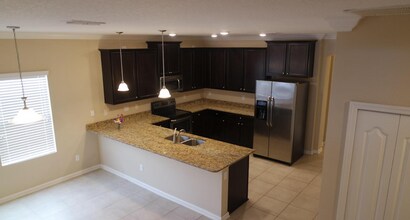270 Bradford Lake Cir in Jacksonville, FL - Building Photo - Building Photo