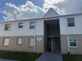 7210 N Manhattan Ave in Tampa, FL - Building Photo