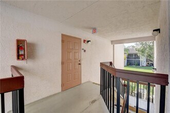 5040 Rose Hill Dr, Unit 204 in Boynton Beach, FL - Building Photo - Building Photo