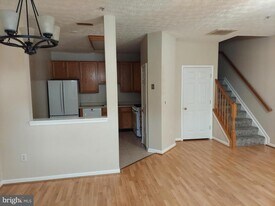 8089 Brookstone Ct in Severn, MD - Building Photo