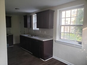 127 Granby Park Dr, Unit #1 in Norfolk, VA - Building Photo - Building Photo