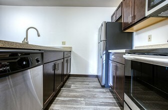 Maple Brooke Apartments in Kalamazoo, MI - Building Photo - Building Photo