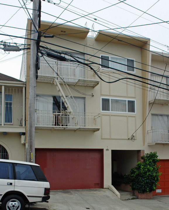 422 Forty-Fourth Avenue in San Francisco, CA - Building Photo