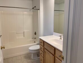 125 Wild Primrose Ln, Unit 125 in Chapel Hill, NC - Building Photo - Building Photo