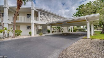 357 Joel Blvd in Lehigh Acres, FL - Building Photo
