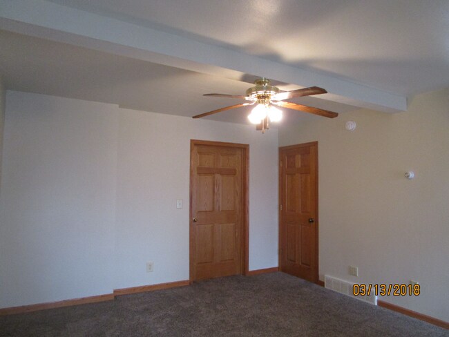 107 1/2 4th St in Baraboo, WI - Building Photo - Building Photo