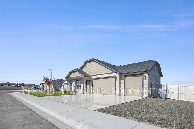 924 Mason Vw Pl in Caldwell, ID - Building Photo - Building Photo