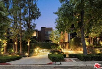 1033 Carol Dr in West Hollywood, CA - Building Photo - Building Photo