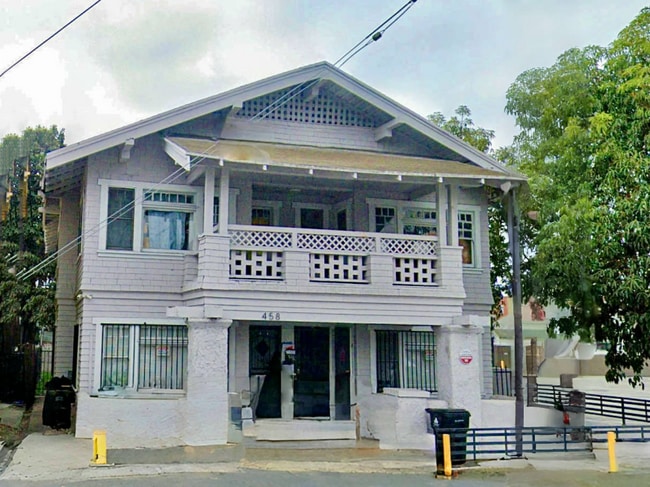 property at 458 W Vernon Ave