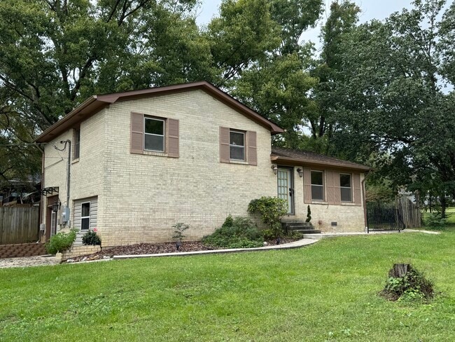 11 Battlefield Rd