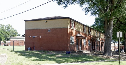 Hillside Court Apartments in Richmond, VA - Building Photo - Building Photo