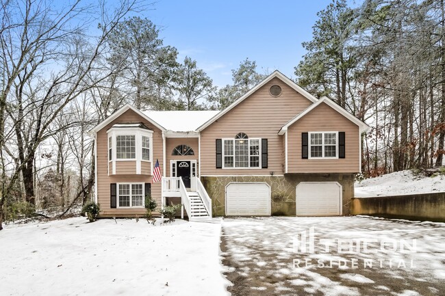 5085 Forest View Trail