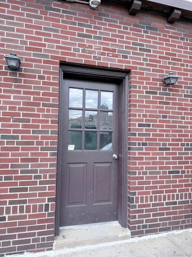 property at 3 Hillside Ave