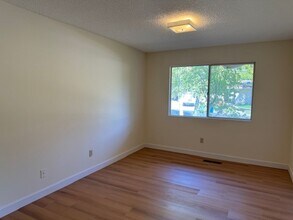 3953 Campolindo Dr in Moraga, CA - Building Photo - Building Photo