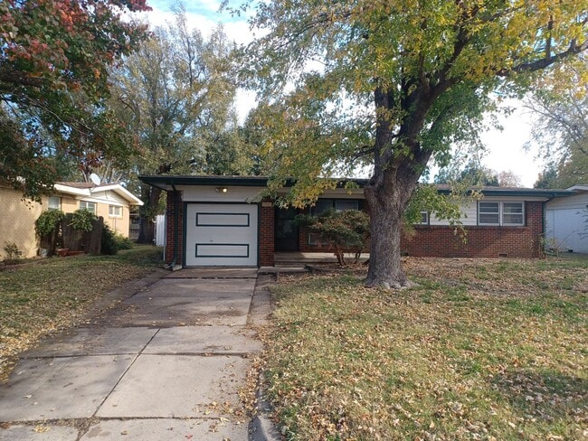 3322 S Mt Carmel Ave in Wichita, KS - Building Photo - Building Photo