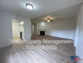 5084 Cumberland Cove Dr in Baton Rouge, LA - Building Photo - Building Photo