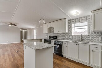257 Jeremy Ln in Weatherford, TX - Foto de edificio - Building Photo