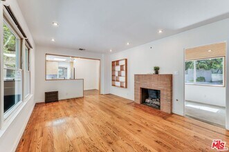 846 Silver Lake Blvd in Los Angeles, CA - Building Photo - Building Photo