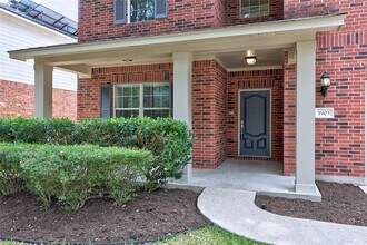 1905 Creek Crest Way in Round Rock, TX - Building Photo - Building Photo