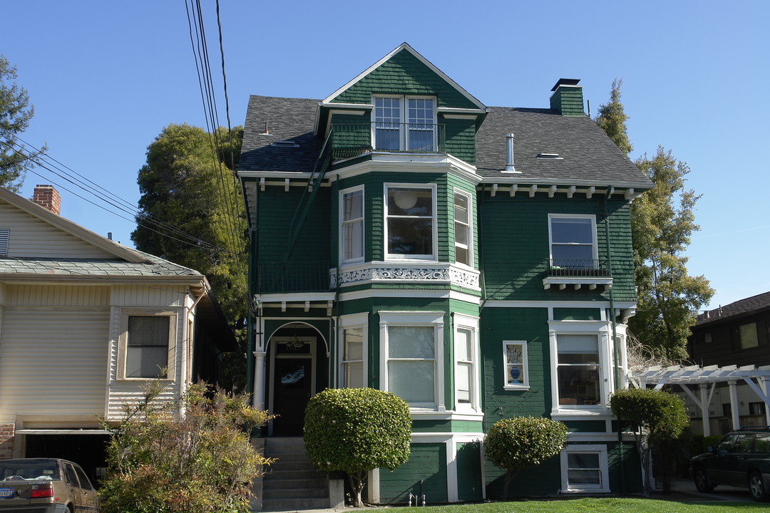 1613 Alameda Ave in Alameda, CA - Foto de edificio