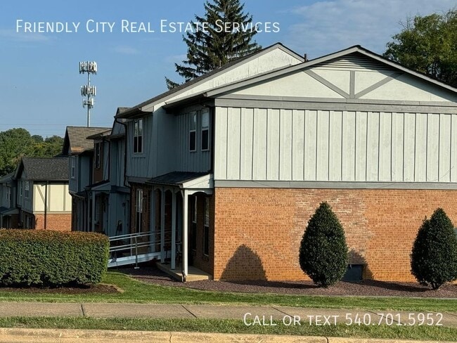 1 Holly Ct in Harrisonburg, VA - Building Photo - Building Photo