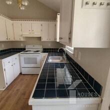 403 Fairdale Dr in Simpsonville, SC - Building Photo - Building Photo