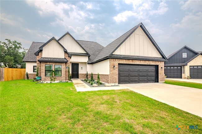 property at 109 Luke Ct