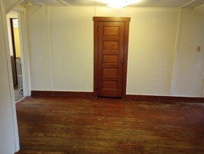 322 S Main St, Unit #3 in Pleasant Gap, PA - Building Photo - Building Photo