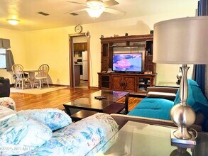 2206 Gillis St in Palatka, FL - Building Photo - Building Photo