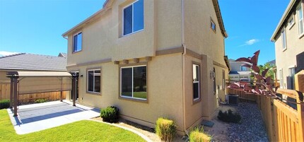 7103 Cinder Village Dr in Sparks, NV - Building Photo - Building Photo