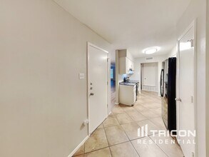 1230 Meadow Creek Dr in Lancaster, TX - Building Photo - Building Photo