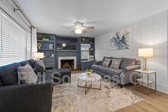 15 Wiemes Ct in Waterford, CT - Building Photo - Building Photo