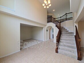 7823 Spring Garden Ct in West Chester Township, OH - Building Photo - Building Photo