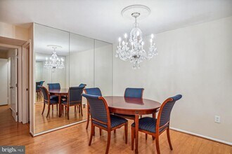 401 Christopher Ave in Gaithersburg, MD - Building Photo - Building Photo