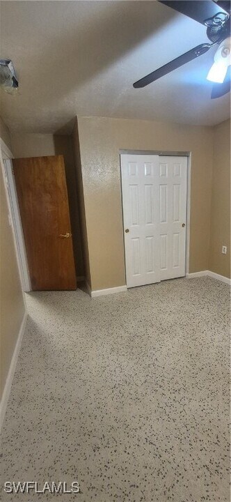 8251 Aviary St in North Fort Myers, FL - Building Photo