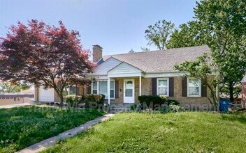 8904 Cozens Ave in St. Louis, MO - Building Photo - Building Photo