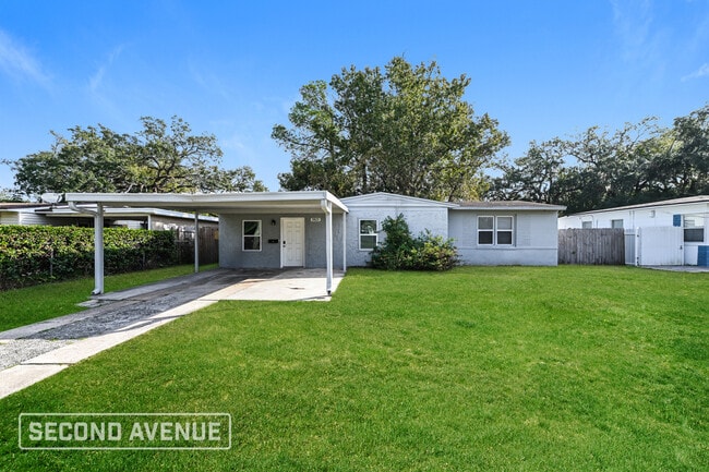 property at 3623 Abby Ln