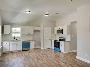 1316 Becky St in Bossier City, LA - Building Photo - Building Photo