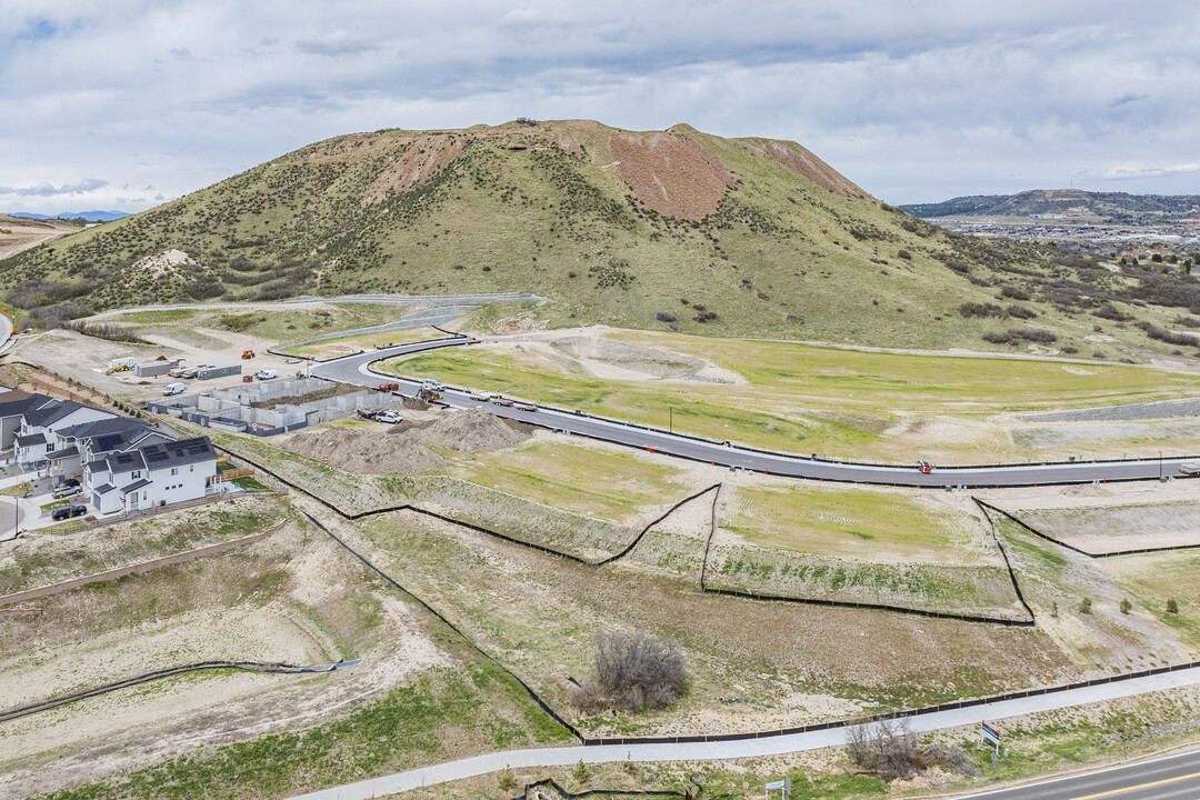 Hawthorn at The Meadows in Castle Rock, CO - Building Photo