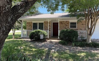 1101 Taurus Cir in College Station, TX - Building Photo