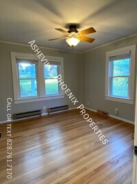 340 Spring St photo'