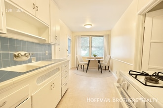 8262 Blackburn Ave in Los Angeles, CA - Building Photo - Building Photo