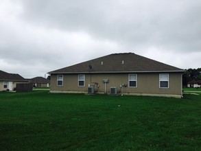 510 Chapin Dr in Clinton, MO - Building Photo - Building Photo