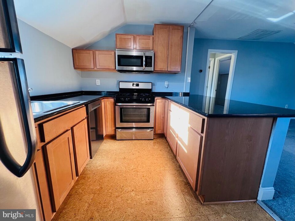 2616 Arlington Blvd in Arlington, VA - Building Photo